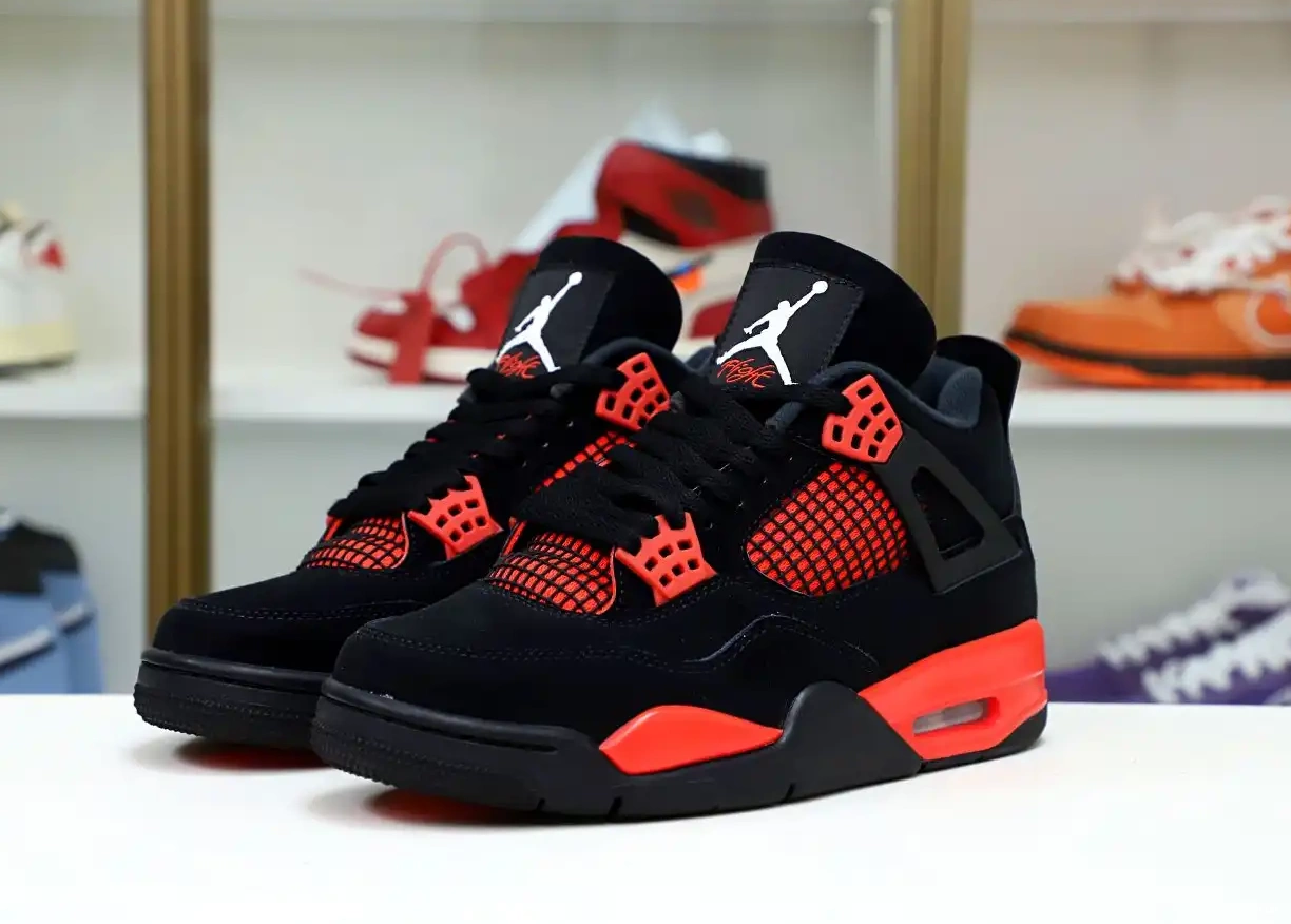 4 THUNDER' RETRO 'RED JORDAN AIR 0324